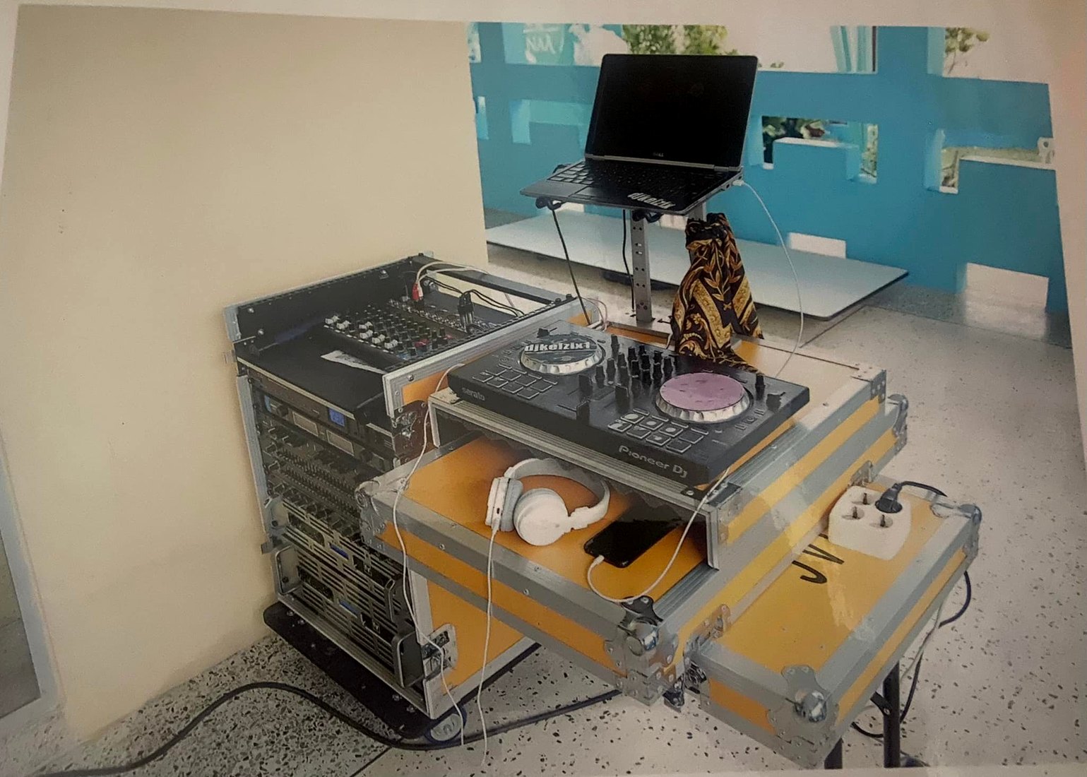 Professional PA and DJ sound equipment for events